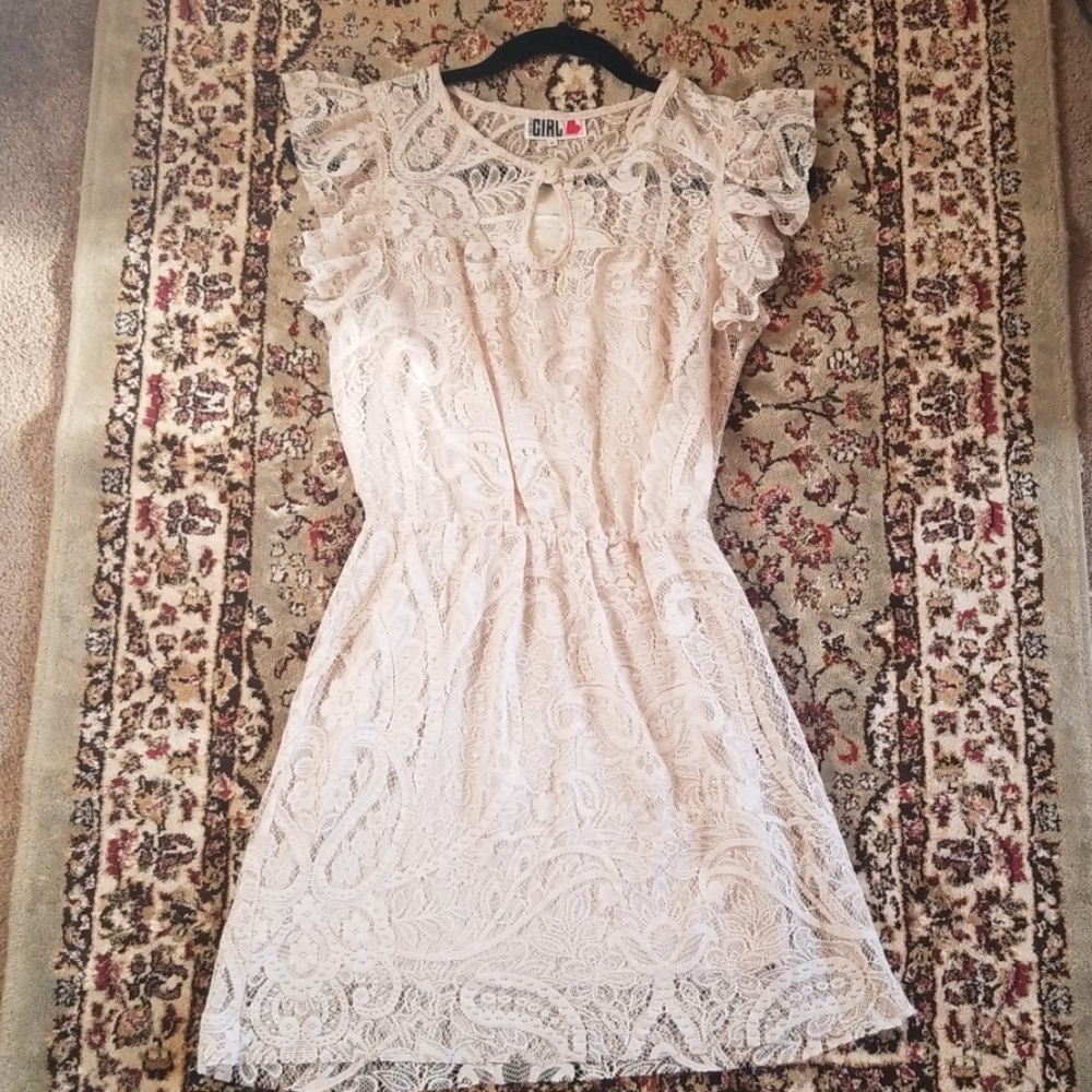 Super cute lace & ruffle shoulder mini dress